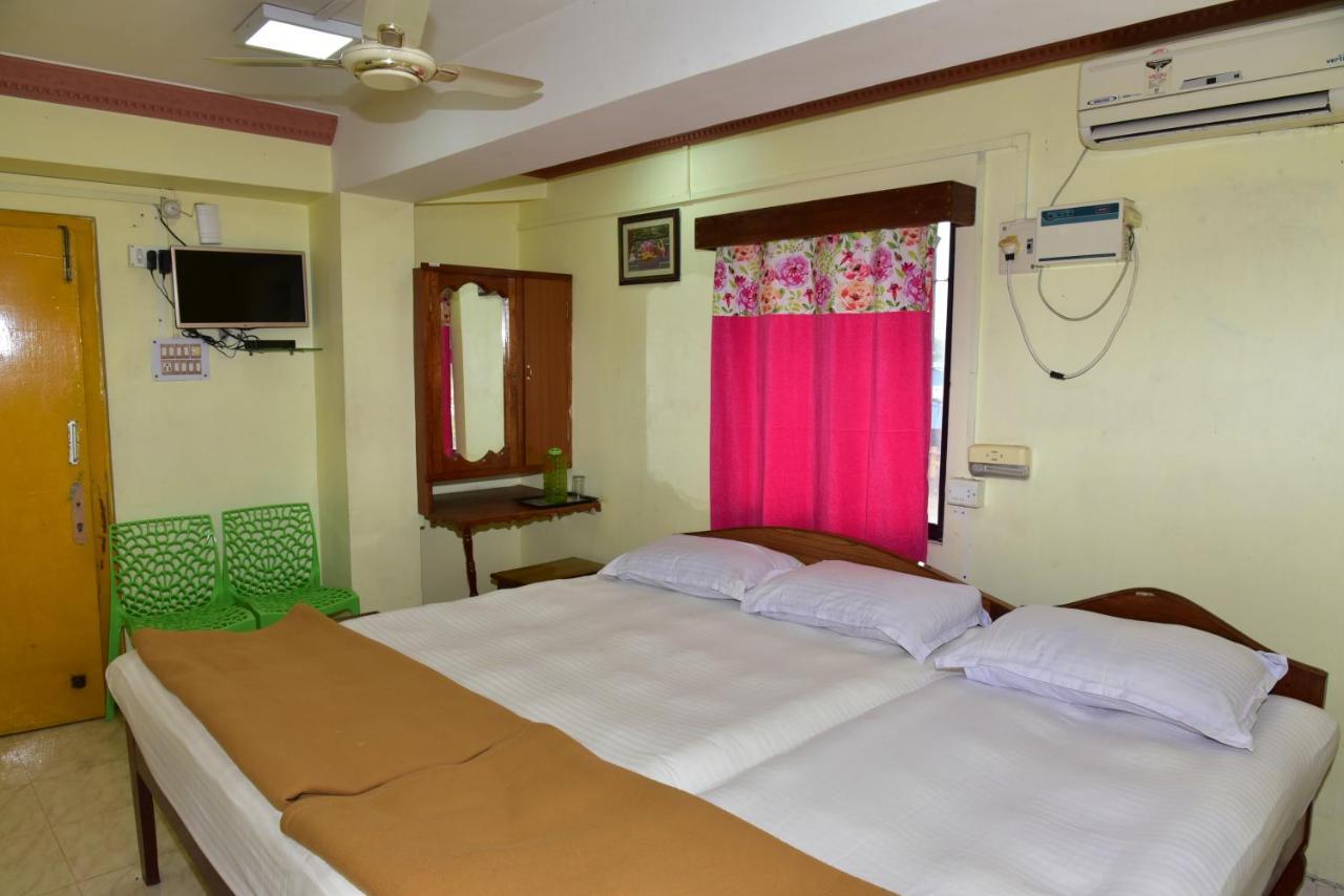 Hotel Vivek ميناء بلير المظهر الخارجي الصورة