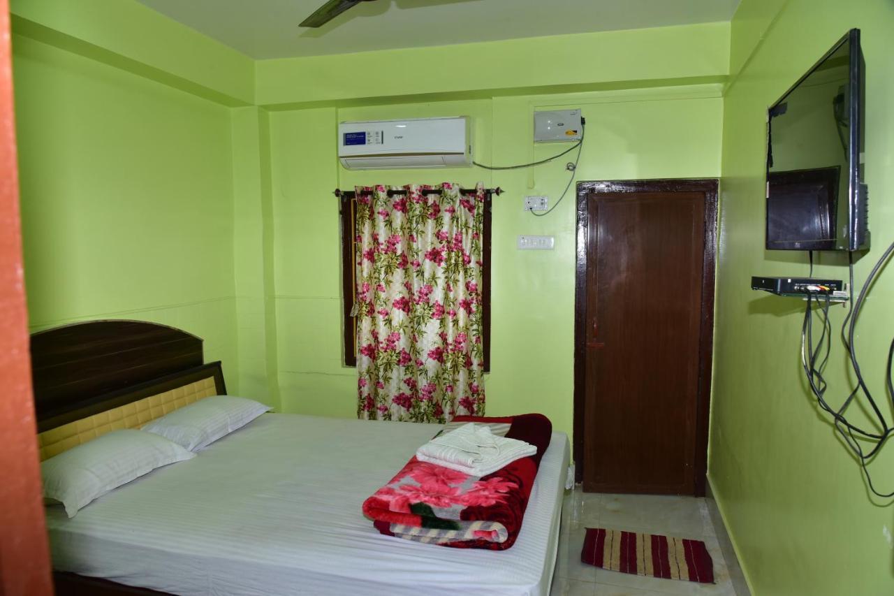Hotel Vivek ميناء بلير المظهر الخارجي الصورة