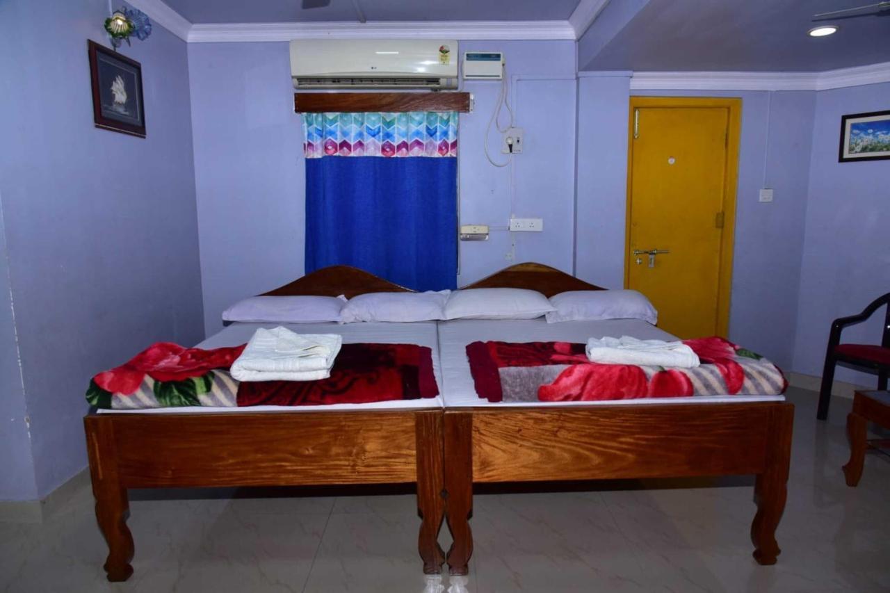 Hotel Vivek ميناء بلير المظهر الخارجي الصورة